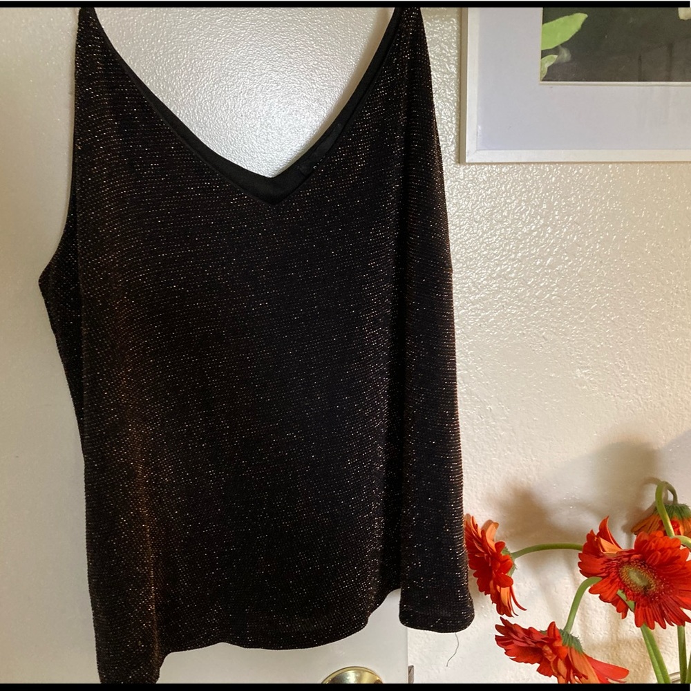 Loose fitting 🟡Gold/Black⚫️ shimmer Top💘